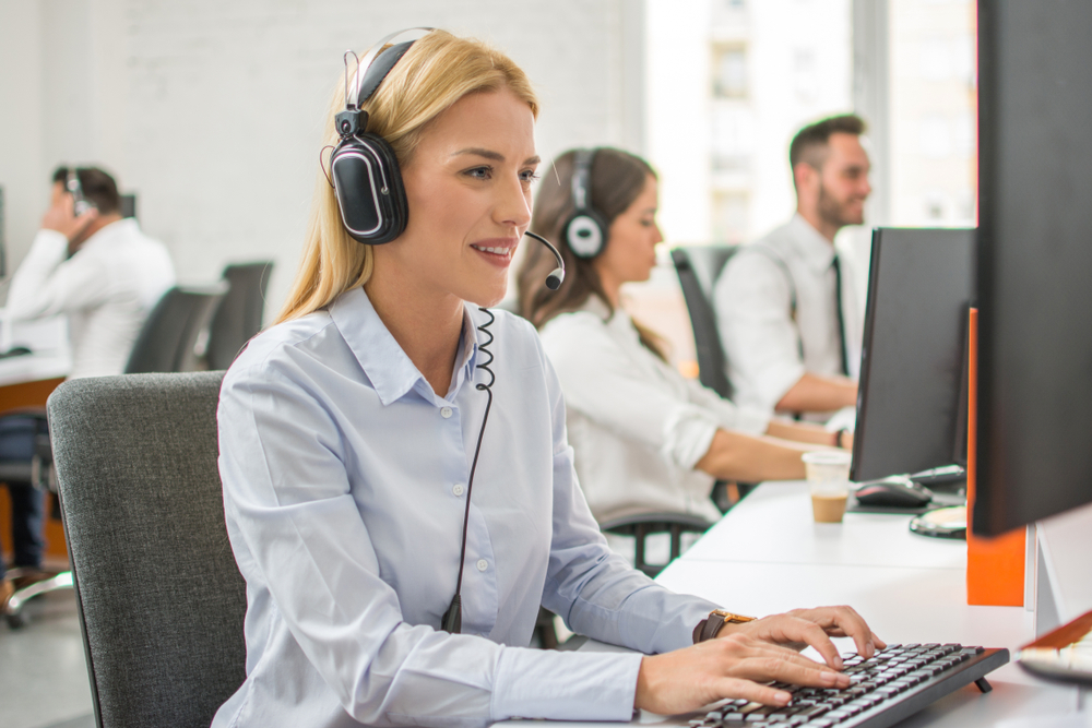 Reasons to outsource your customer service Image